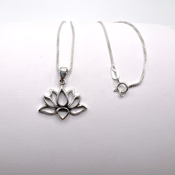.925 Sterling Silver Lotus Flower Necklace - Picture 4 of 14